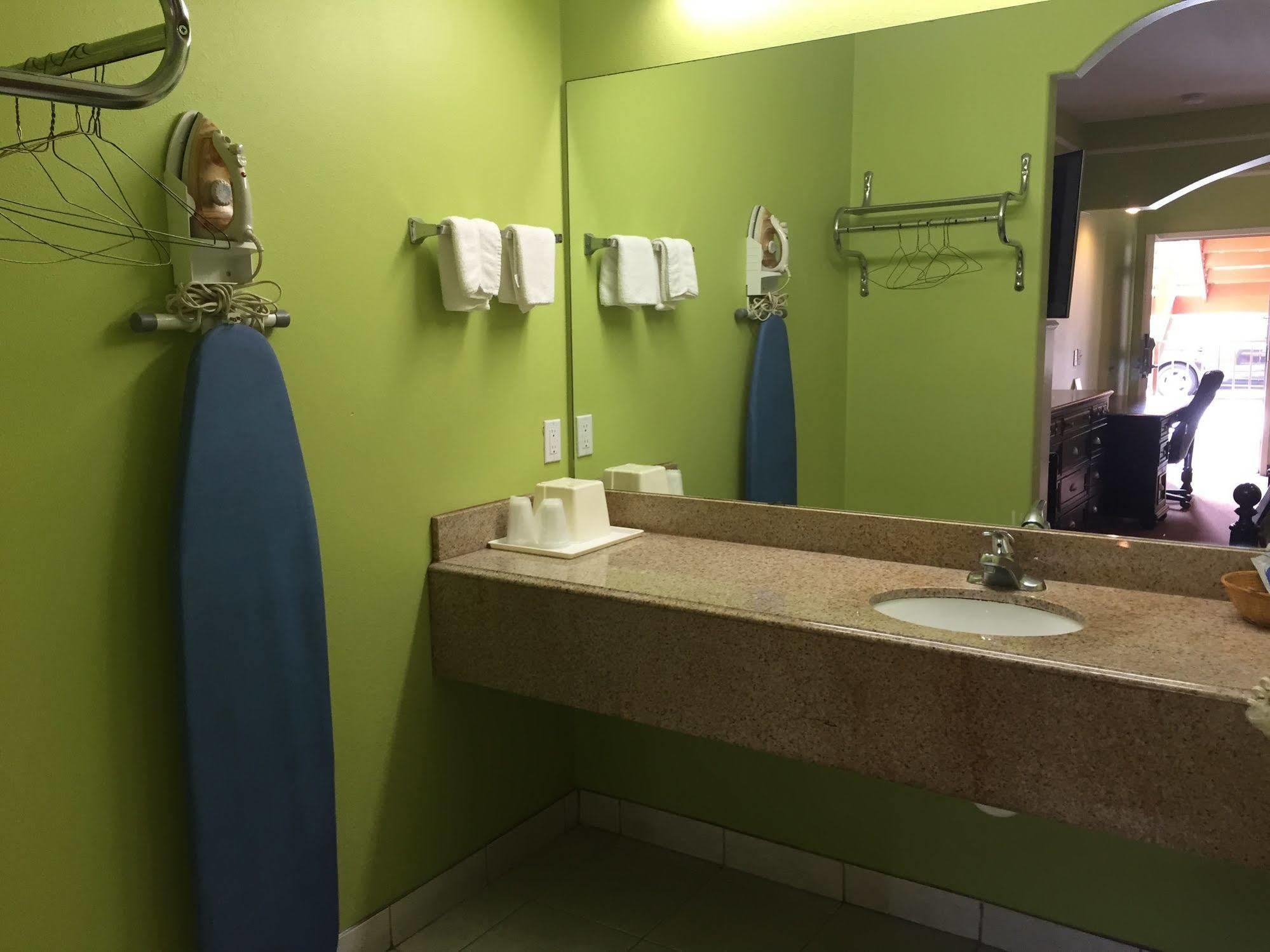 Crystal Suites Houston Extérieur photo
